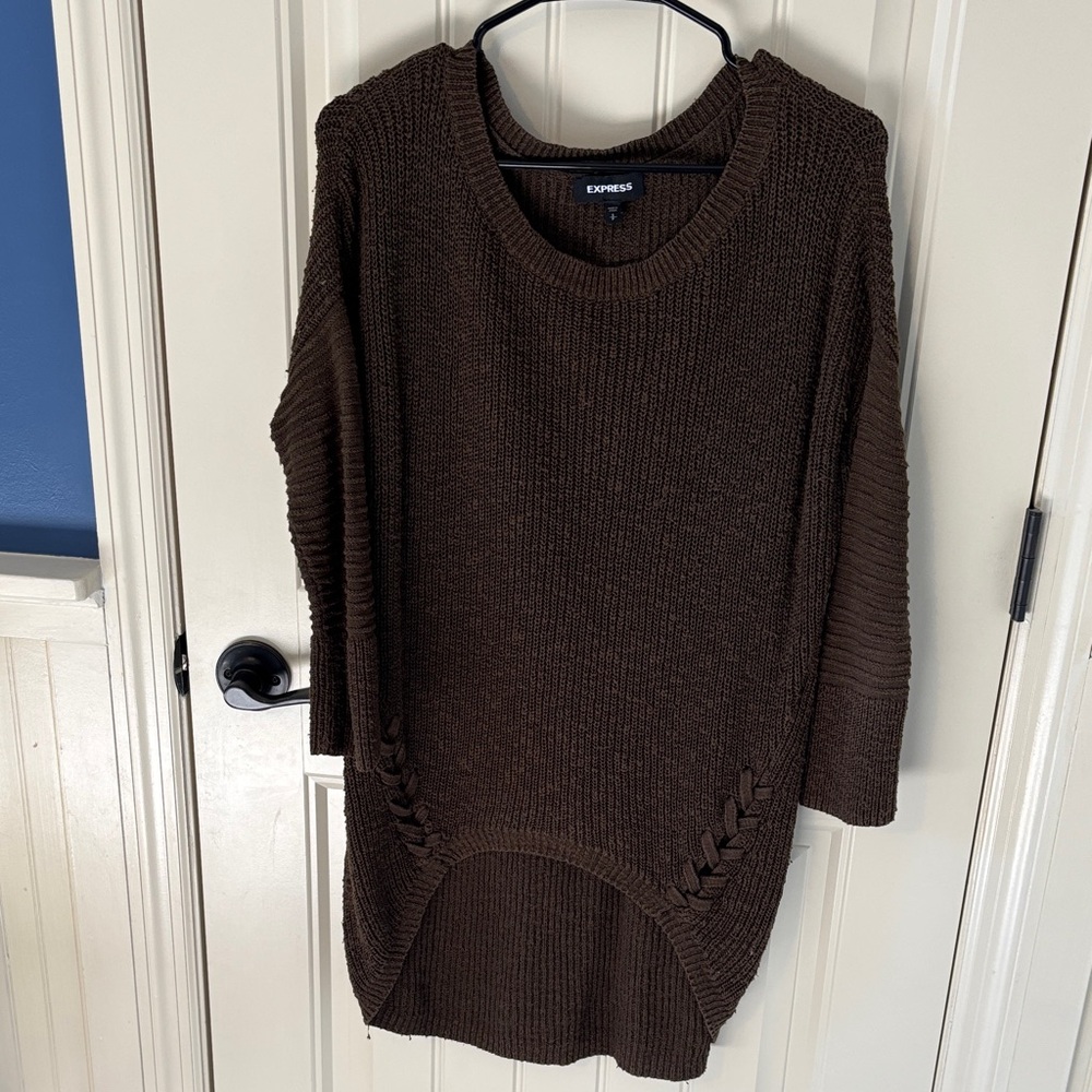 Express Women's Olive Green Crew Neck Sweater